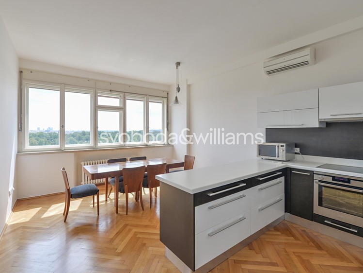 Pronájem bytu 3+1 128 m² - foto 3