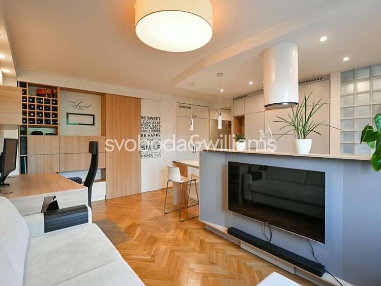 Pronájem bytu 2+kk 52 m² - foto 2