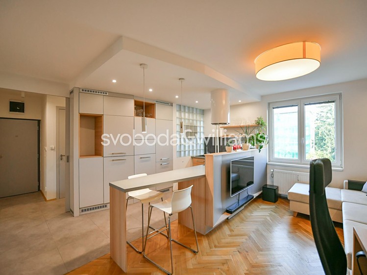 Pronájem bytu 2+kk 52 m² - foto 6