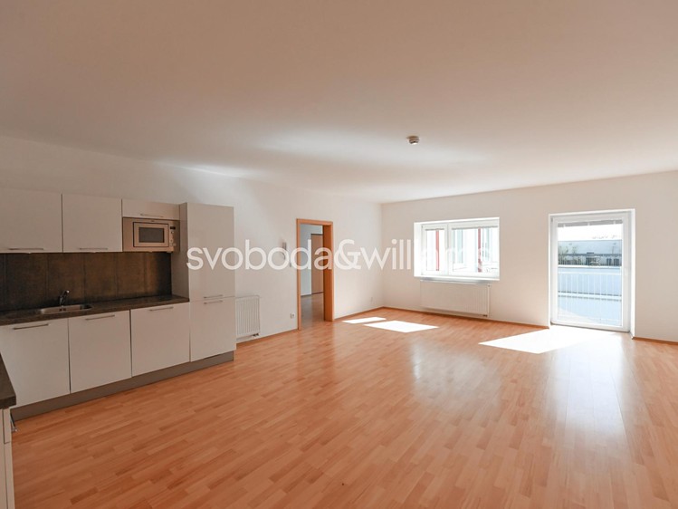 Pronájem bytu 3+kk 100 m² - foto 3