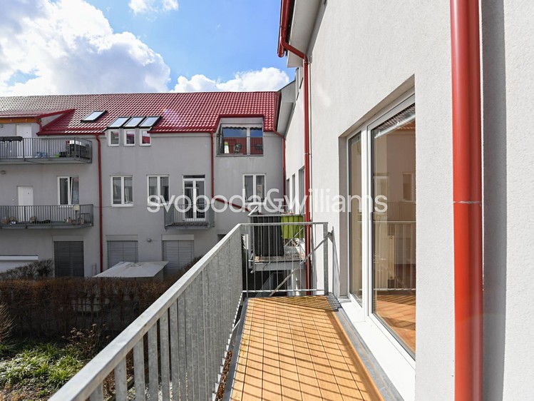 Pronájem bytu 3+kk 100 m² - foto 8