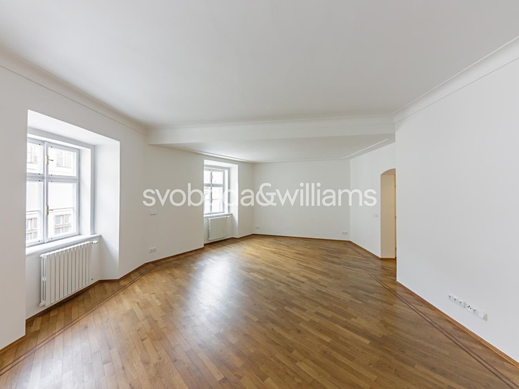 Pronájem bytu 4+1 153 m² - foto 2