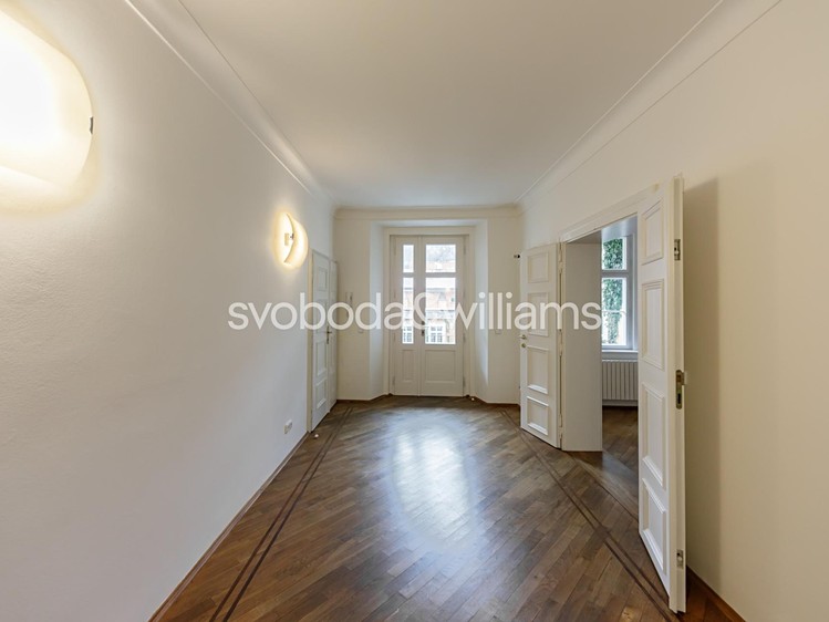 Pronájem bytu 4+1 153 m² - foto 4