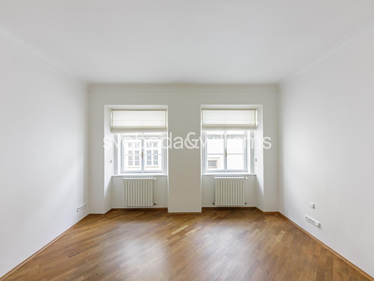 Pronájem bytu 4+1 153 m² - foto 6