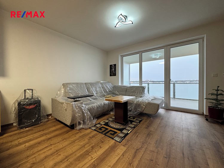 Pronájem bytu 2+kk 55 m² - foto 5