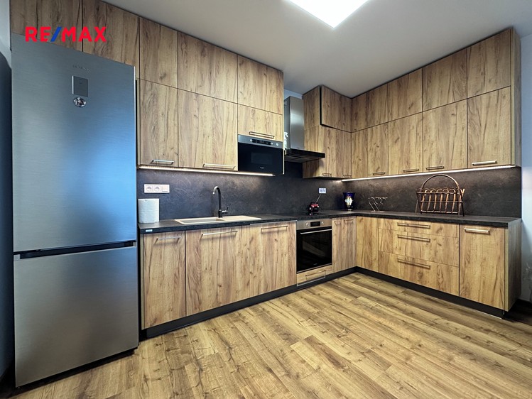 Pronájem bytu 2+kk 55 m² - foto 8