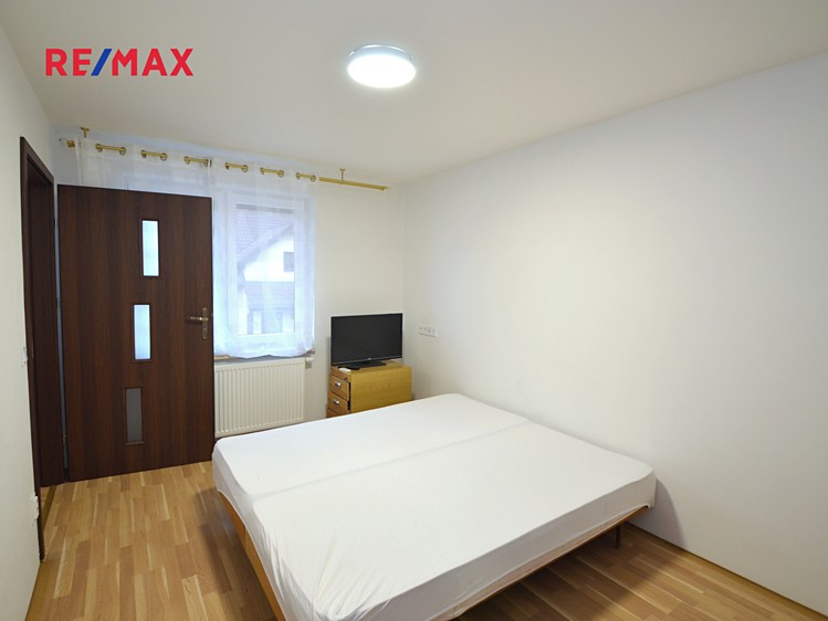 Pronájem bytu 2+kk 42 m² - foto 2