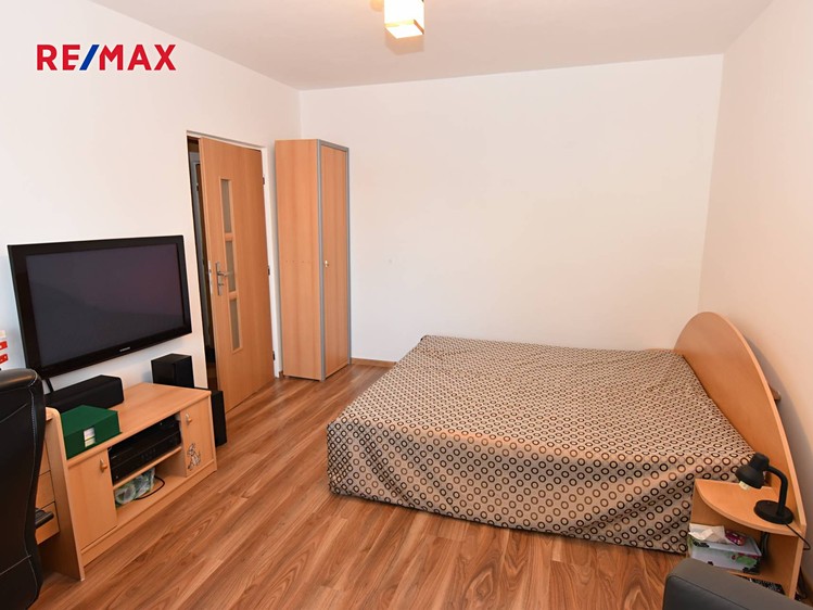 Pronájem bytu 1+1 35 m² - foto 6