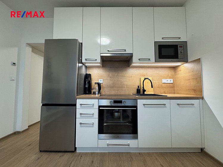 Pronájem bytu 1+kk 31 m² - foto 2