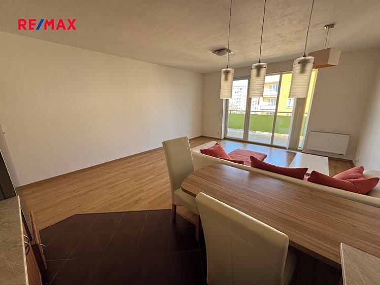 Pronájem bytu 1+kk 45 m² - foto 6