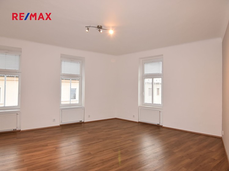 Pronájem bytu 2+kk 55 m² - foto 4