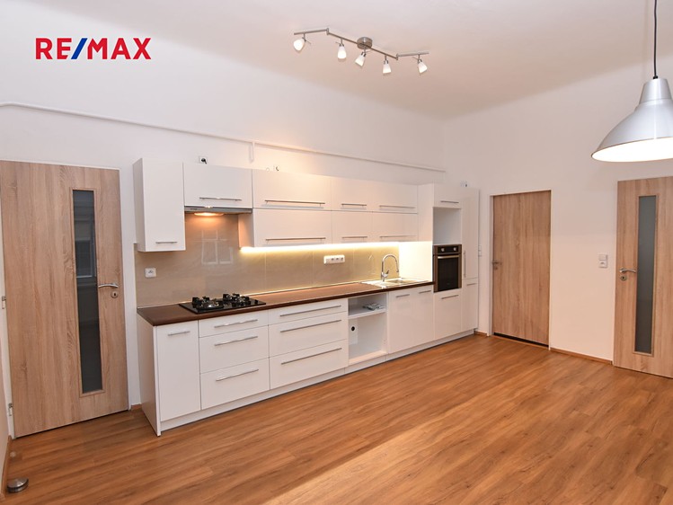 Pronájem bytu 2+kk 55 m² - foto 1