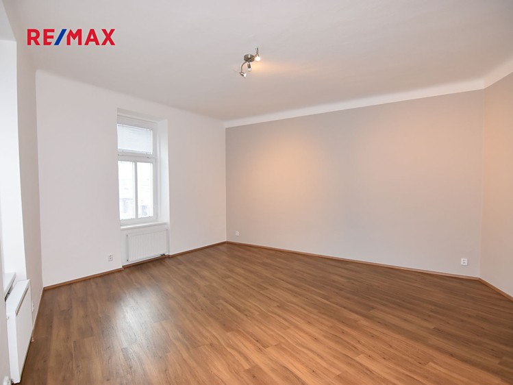 Pronájem bytu 2+kk 55 m² - foto 8