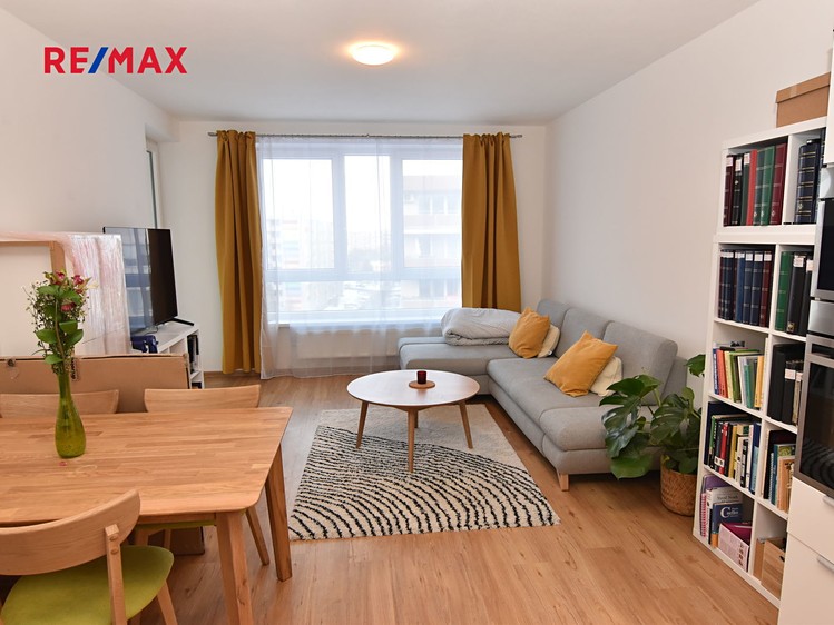 Pronájem bytu 2+kk 55 m² - foto 1