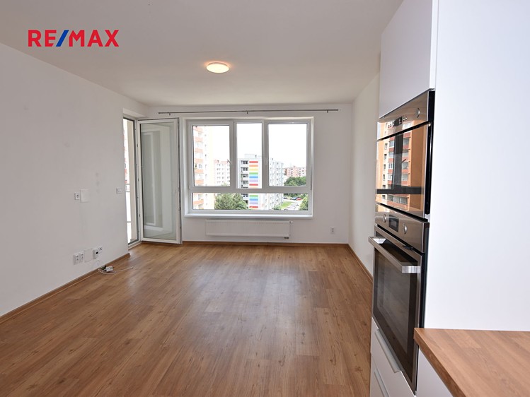Pronájem bytu 2+kk 55 m² - foto 8