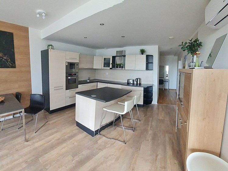 Pronájem bytu 3+kk 87 m² - foto 5