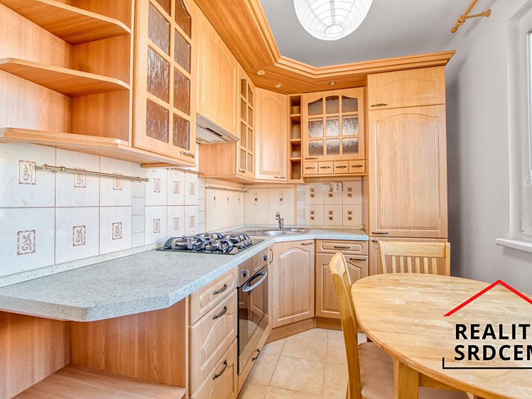 Pronájem bytu 3+1 72 m² - foto 1