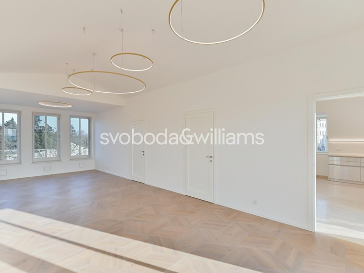 Pronájem bytu 4+1 132 m² - foto 7