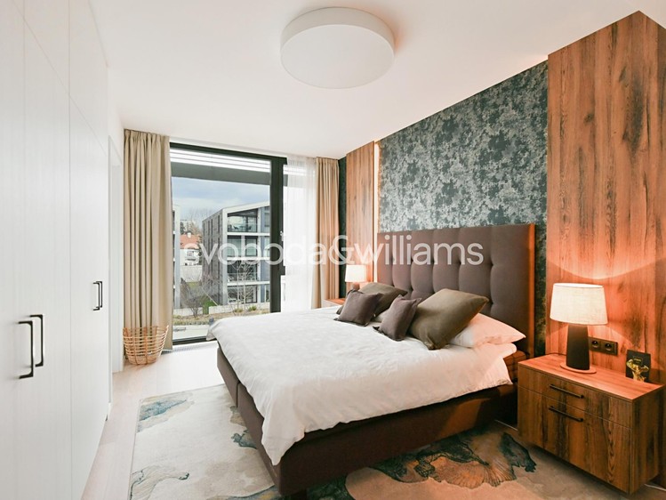Pronájem bytu 2+kk 81 m² - foto 4