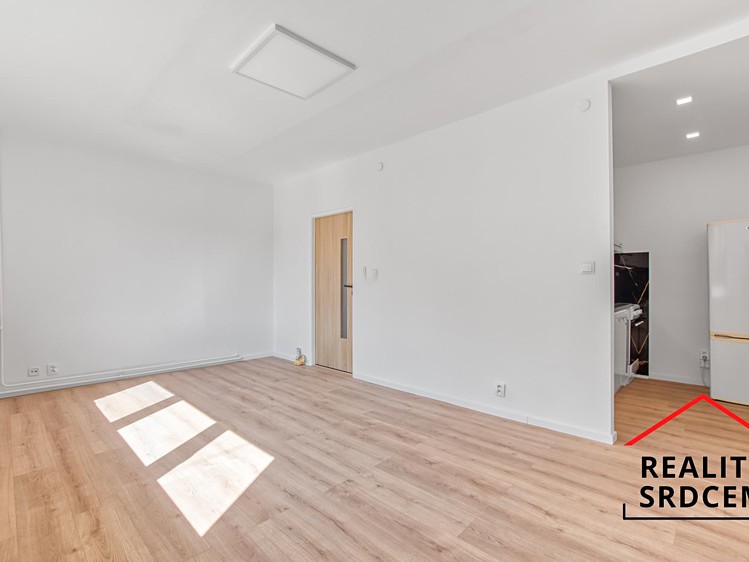 Pronájem bytu 1+kk 31 m² - foto 4