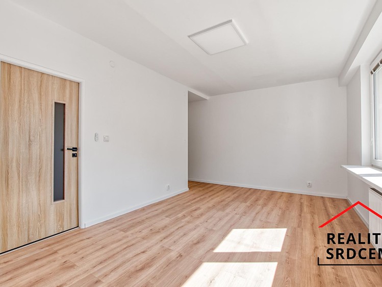 Pronájem bytu 1+kk 31 m² - foto 6