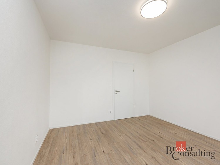 Pronájem bytu 2+kk 57 m² - foto 8