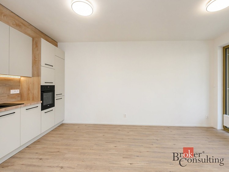 Pronájem bytu 2+kk 57 m² - foto 5