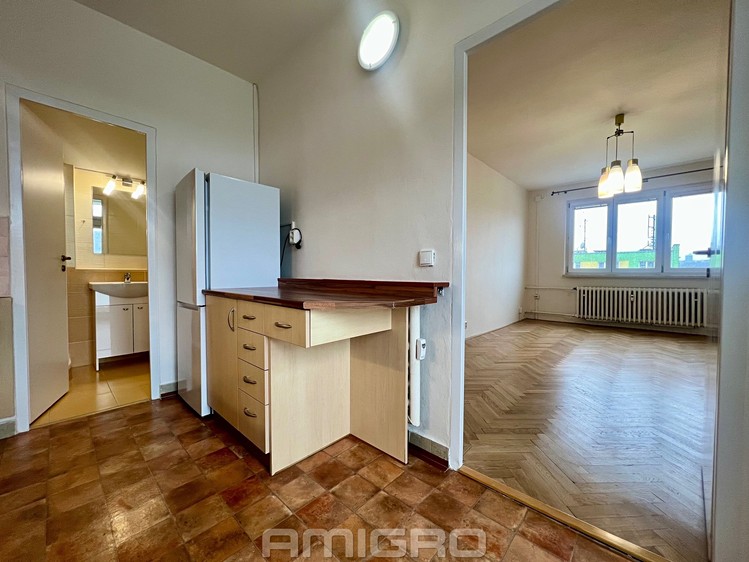 Pronájem bytu 3+1 66 m² (Jednopodlažní) - foto 2