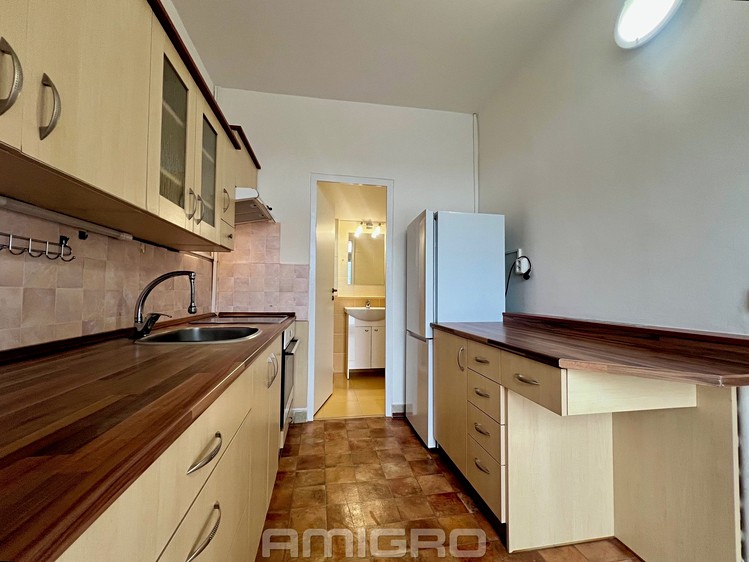 Pronájem bytu 3+1 66 m² (Jednopodlažní) - foto 1