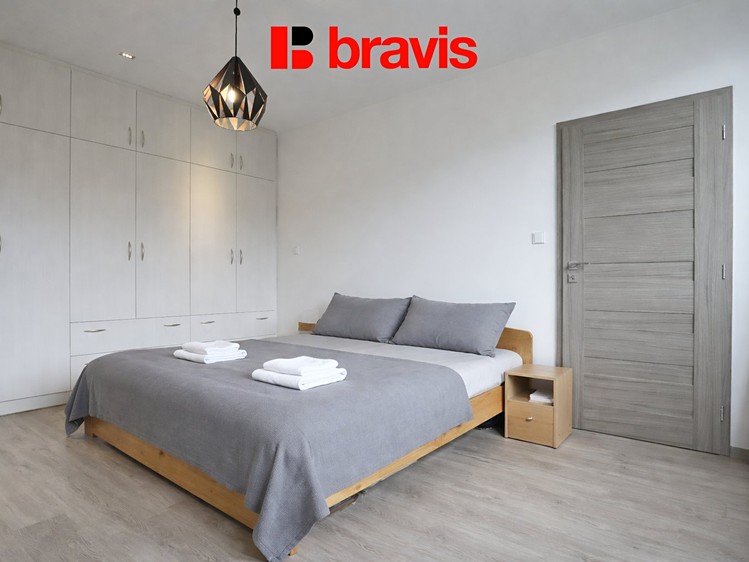Pronájem bytu 3+1 73 m² - foto 2
