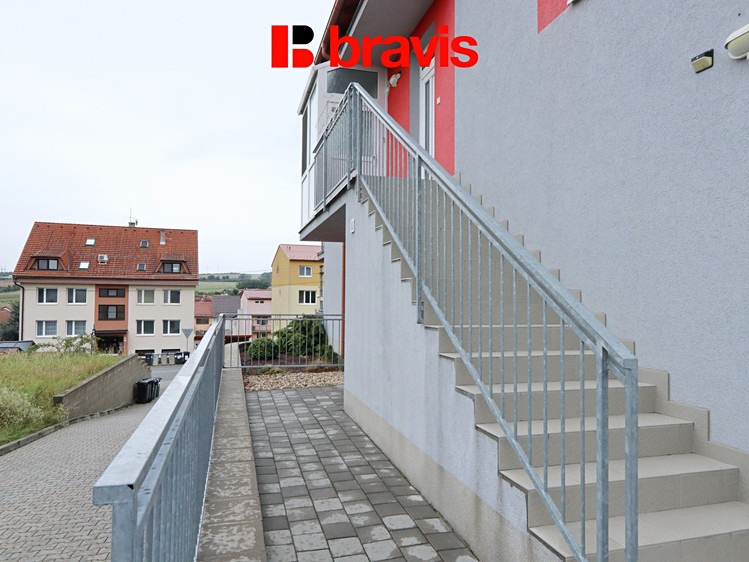 Pronájem bytu 2+kk 50 m² - foto 8