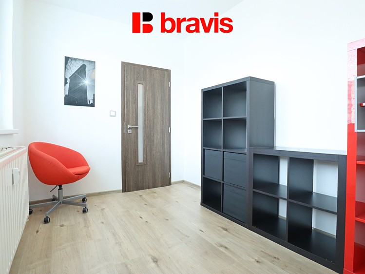 Pronájem bytu 3+kk 61 m² - foto 7