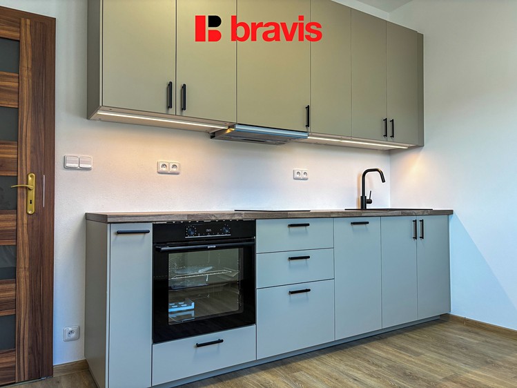 Pronájem bytu 2+kk 37 m² - foto 2