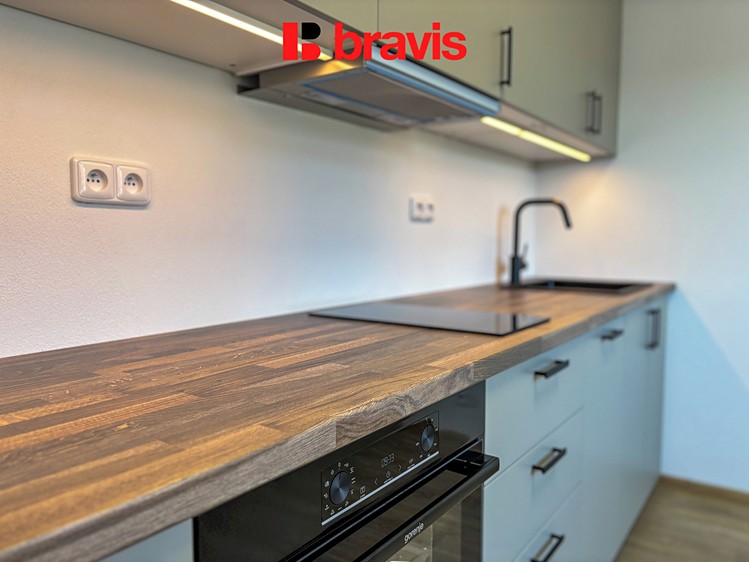 Pronájem bytu 2+kk 37 m² - foto 5