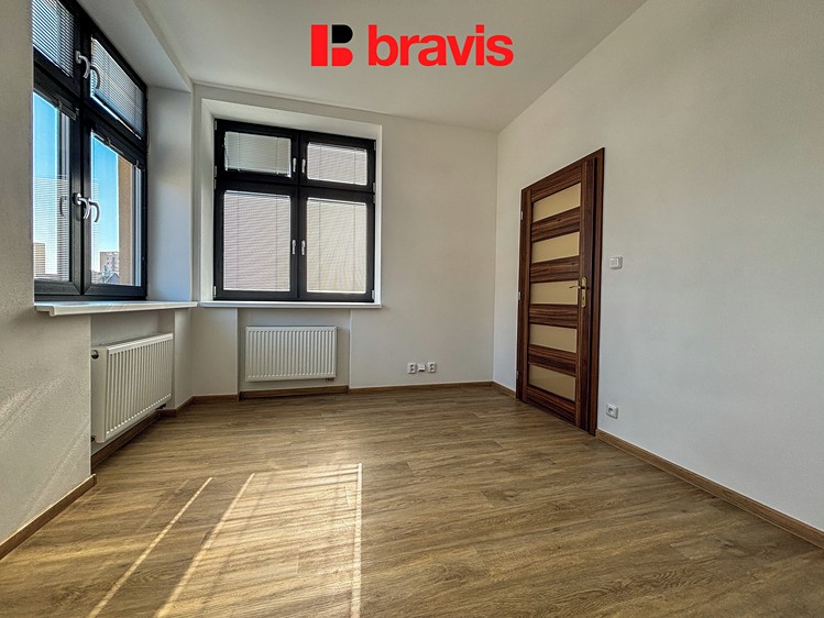 Pronájem bytu 2+kk 37 m² - foto 8