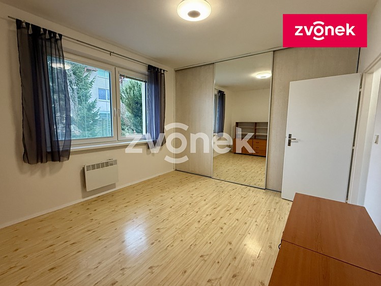 Pronájem bytu 1+1 40 m² - foto 3