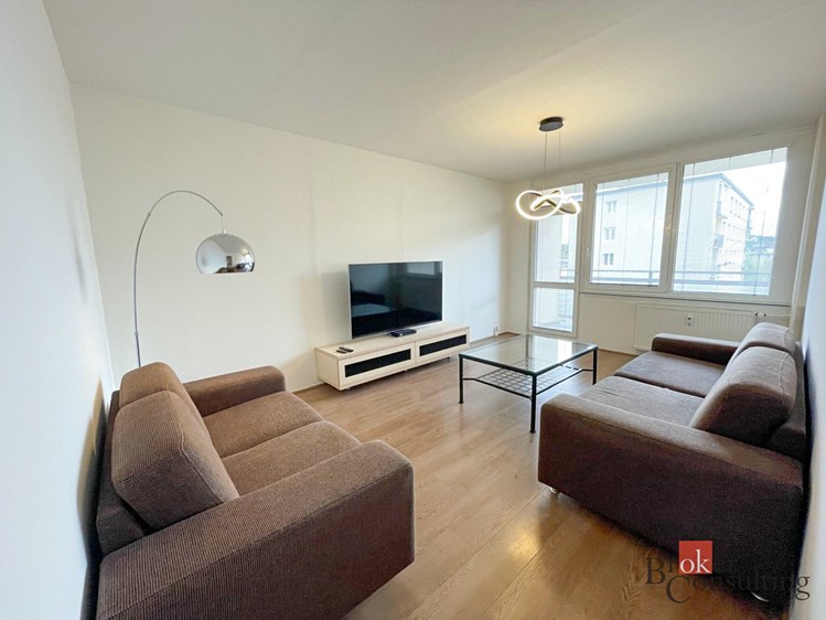 Pronájem bytu 3+1 62 m² - foto 2