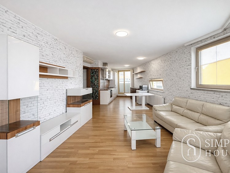 Pronájem bytu 3+kk 100 m² - foto 4