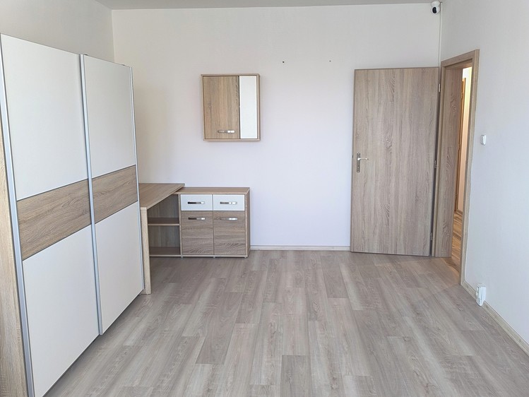 Pronájem bytu 2+1 66 m² - foto 6