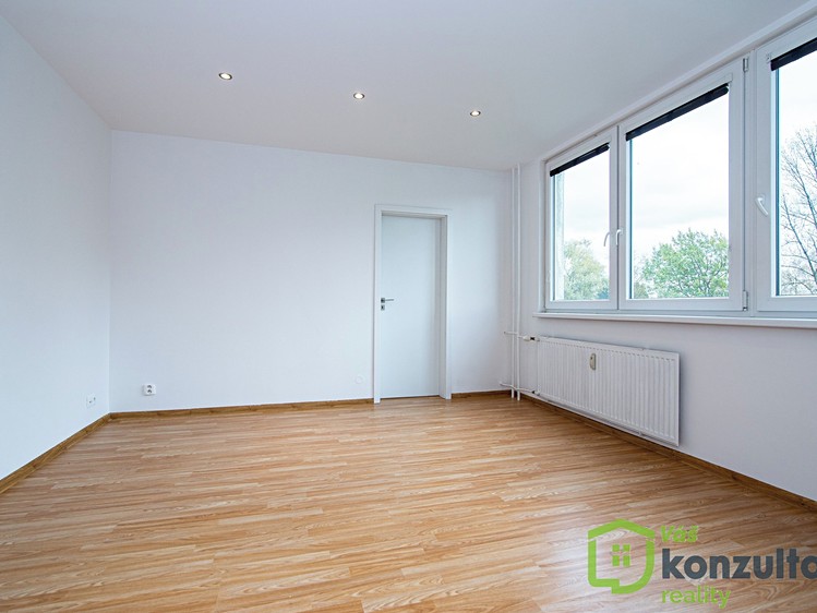 Pronájem bytu 2+1 44 m² - foto 4