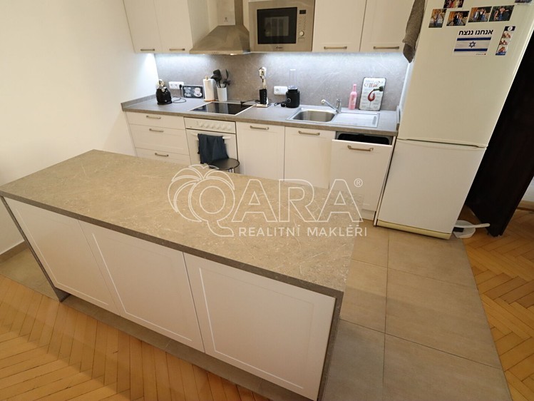 Pronájem bytu 2+kk 71 m² - foto 1