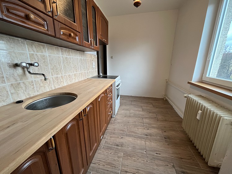 Pronájem bytu 3+1 74 m² - foto 3