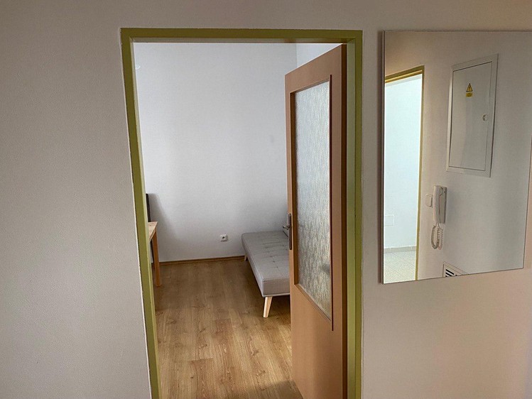 Pronájem bytu 2+kk 52 m² (Jednopodlažní) - foto 5