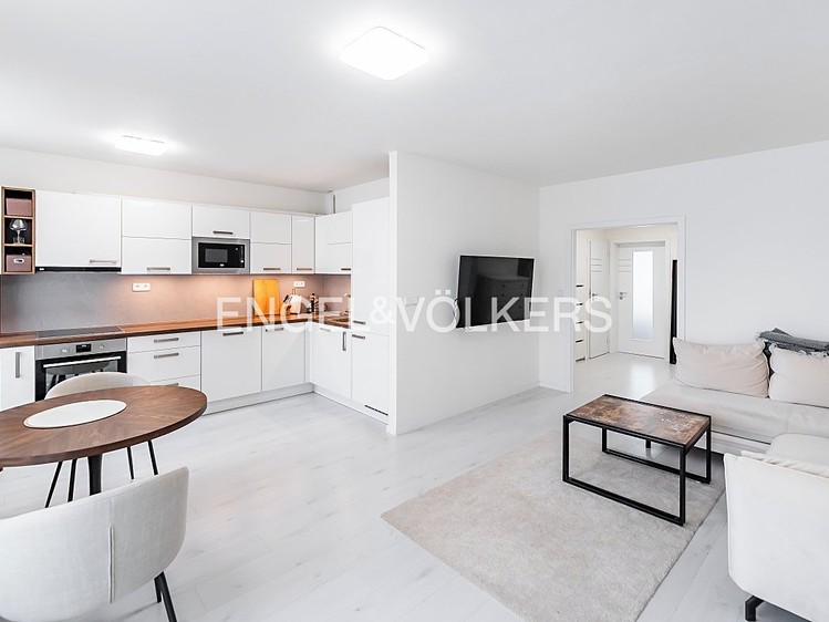 Pronájem bytu 3+kk 73 m² - foto 4