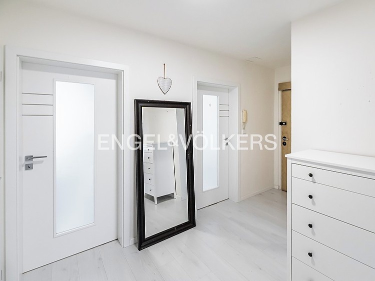 Pronájem bytu 3+kk 73 m² - foto 8