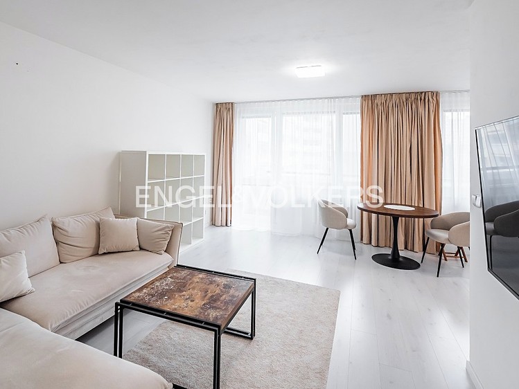 Pronájem bytu 3+kk 73 m² - foto 5