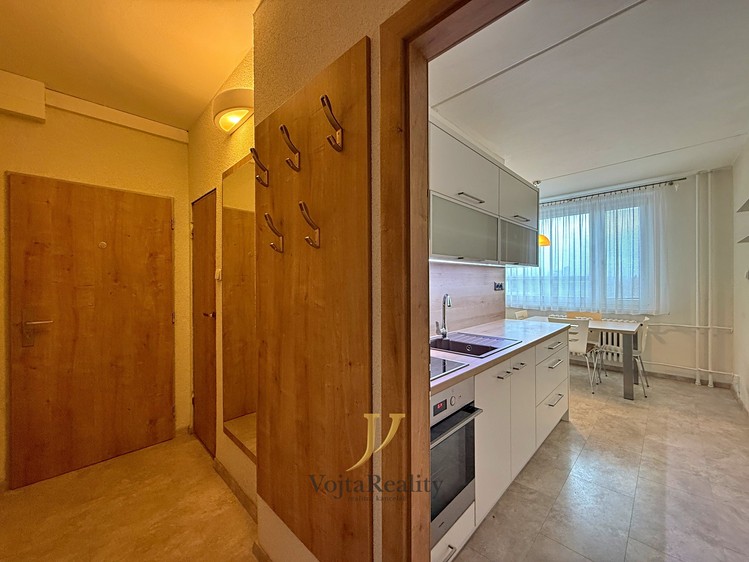 Pronájem bytu 3+1 75 m² - foto 5