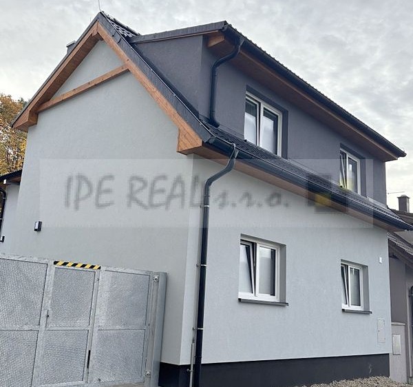 Pronájem bytu 3+kk 85 m² - foto 4