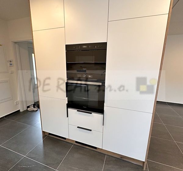 Pronájem bytu 3+kk 85 m² - foto 8