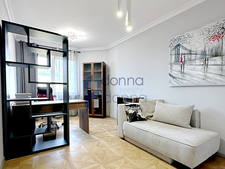 Pronájem bytu 3+kk 135 m² - foto 4